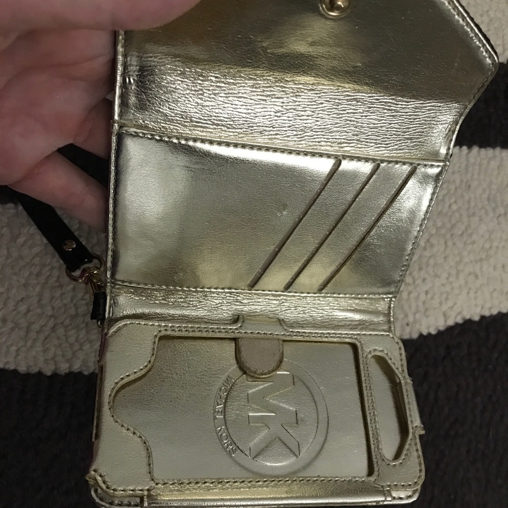 iPhone 5 case - Picture 2 of 2